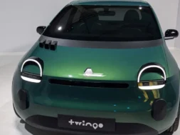 Inside-Renault-Exklusive-Details-zum-kommenden-Twingo-1140×570