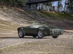 the-ac-ace-is-back-with-half-a-ford-v8-and-costs-shelby-gt500-code-red-mustang-money_1