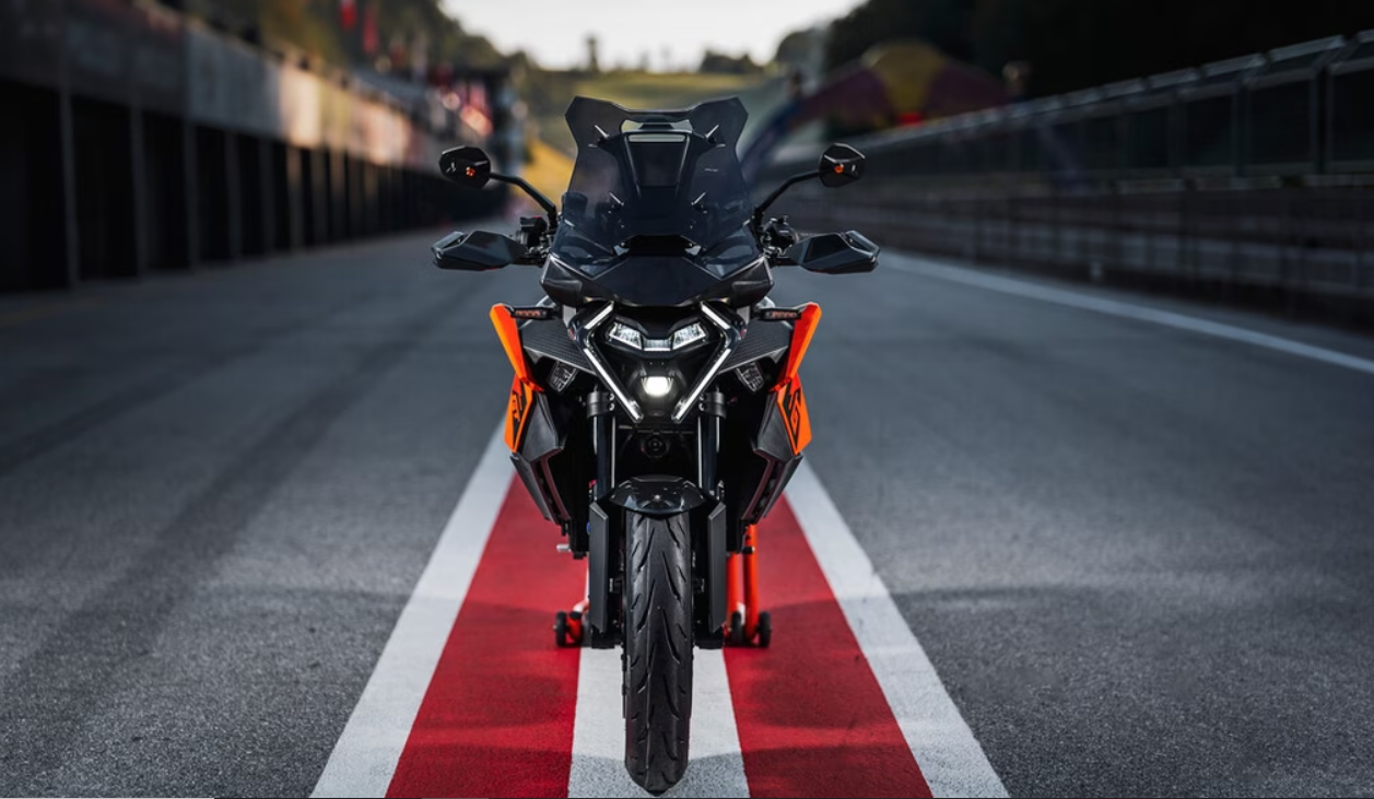 KTM 1390 Super Duke GT začet u Matighofenu a rođen u Milanu