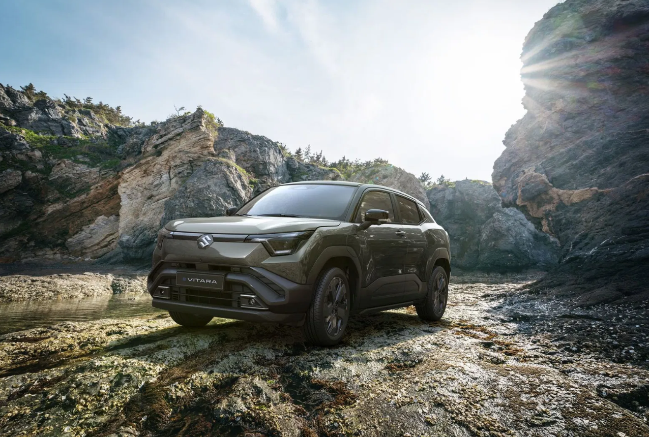 Suzuki teži elektrifikaciji, ali ne samo tome