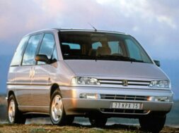 peugeot-806-001_0