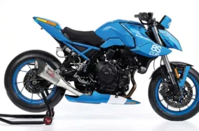 suzuki-france-goes-racing-with-the-gsx-8s-naked-streetfighter