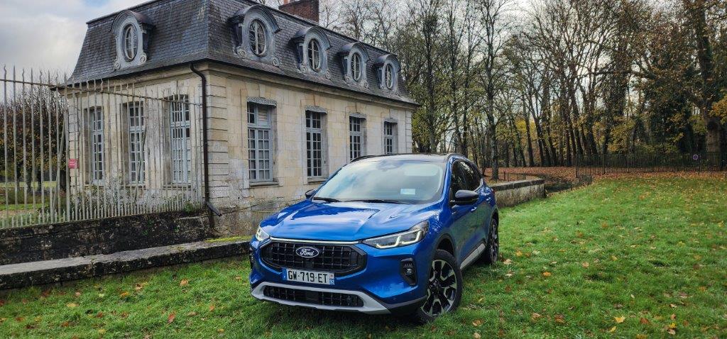 AR test: Ford Kuga 2.5 FHEV Flexifuel Active