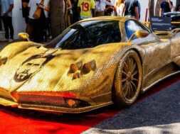 S7-il-fabrique-une-pagani-avec-des-pieces-de-monnaie-212891