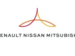 S7-lachee-par-nissan-renault-prepare-le-divorce-definitif-213041