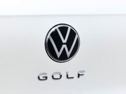volkswagen-golf-eHybrid-style-2024-019_3