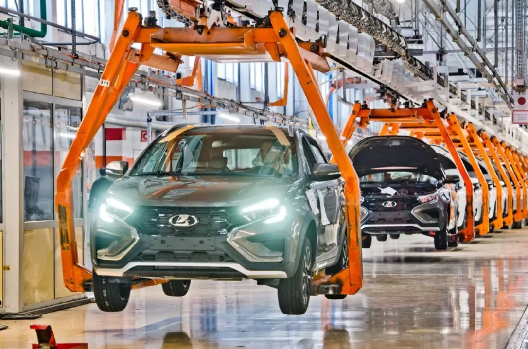 AvtoVAZ započeo proizvodnju modela Lada Vesta s novim šestostepenim manuelnim menjačem