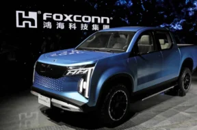 Foxconn-masini-electrice-Nissan