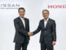 Holding-Honda-Nissan-1