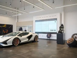 Lamborghini-Sian-Porshe-Inter-Auto-1