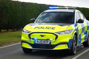 00FordMustangPoliceMachE_66