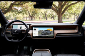 Rivian-R2T-Cockpit