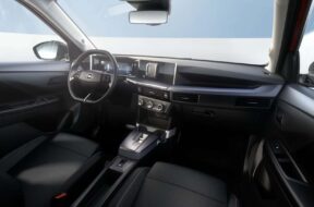 opel-frontera-base-model