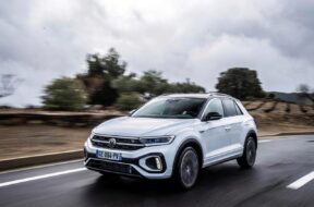 volkswagen-t-roc-r-line-restyle-DR-2022-009_1