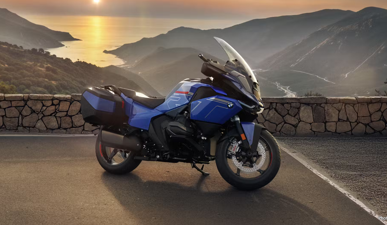Pred nama je novi BMW R 1300 RT