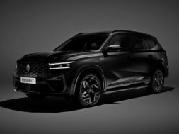 grand-koleos-black-4