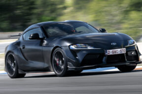 2026-grsupraa90finaledition-matteblack-dynamic-020