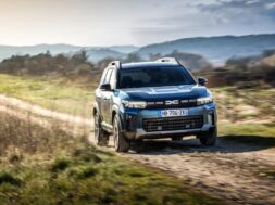 Dacia Bigster Hybrid 155 Journey 07_