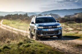 Dacia Bigster Hybrid 155 Journey 07_