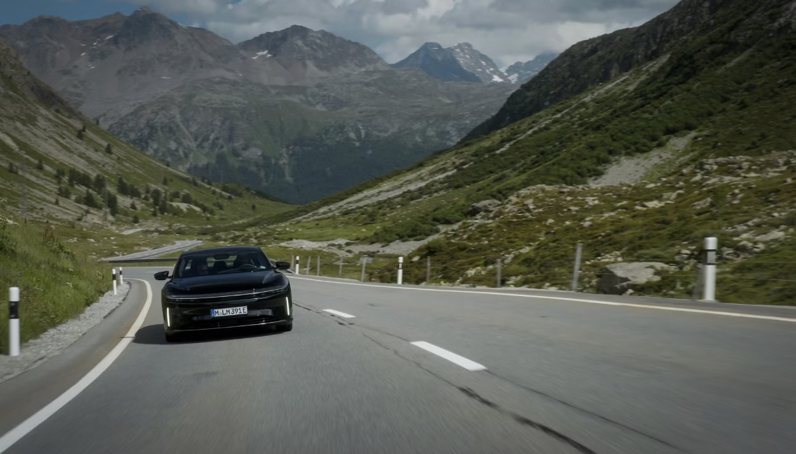 Električni automobil prešao 1.205 km – novi Ginisov svetski rekord