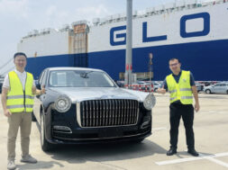 S8-un-client-emirati-paie-1-3-million-pour-une-limousine-chinoise-216354