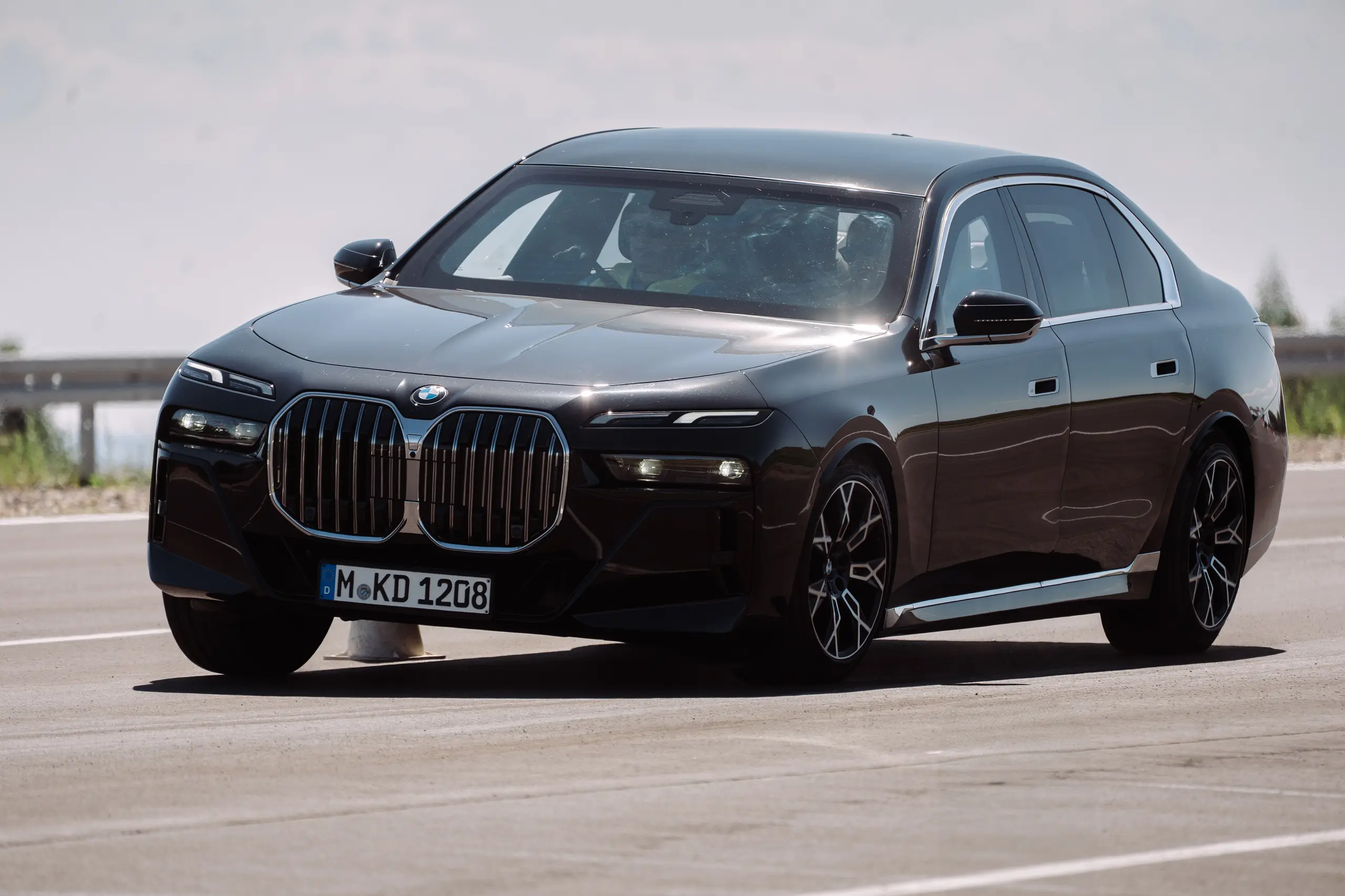 Specijalne snage raznih zemalja okruženja testirale blindirane modele BMW-a