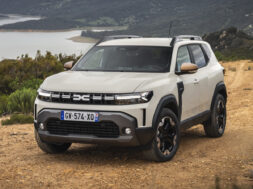 dacia-duster-hybrid-extreme-83