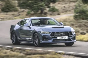 https___www.promotor.ro_wp-content_uploads_2024_02_noul-ford-mustang-este-disponibil-acum-si-in-europa-cat-costa-sportiva-americana-in-romania-24-scaled