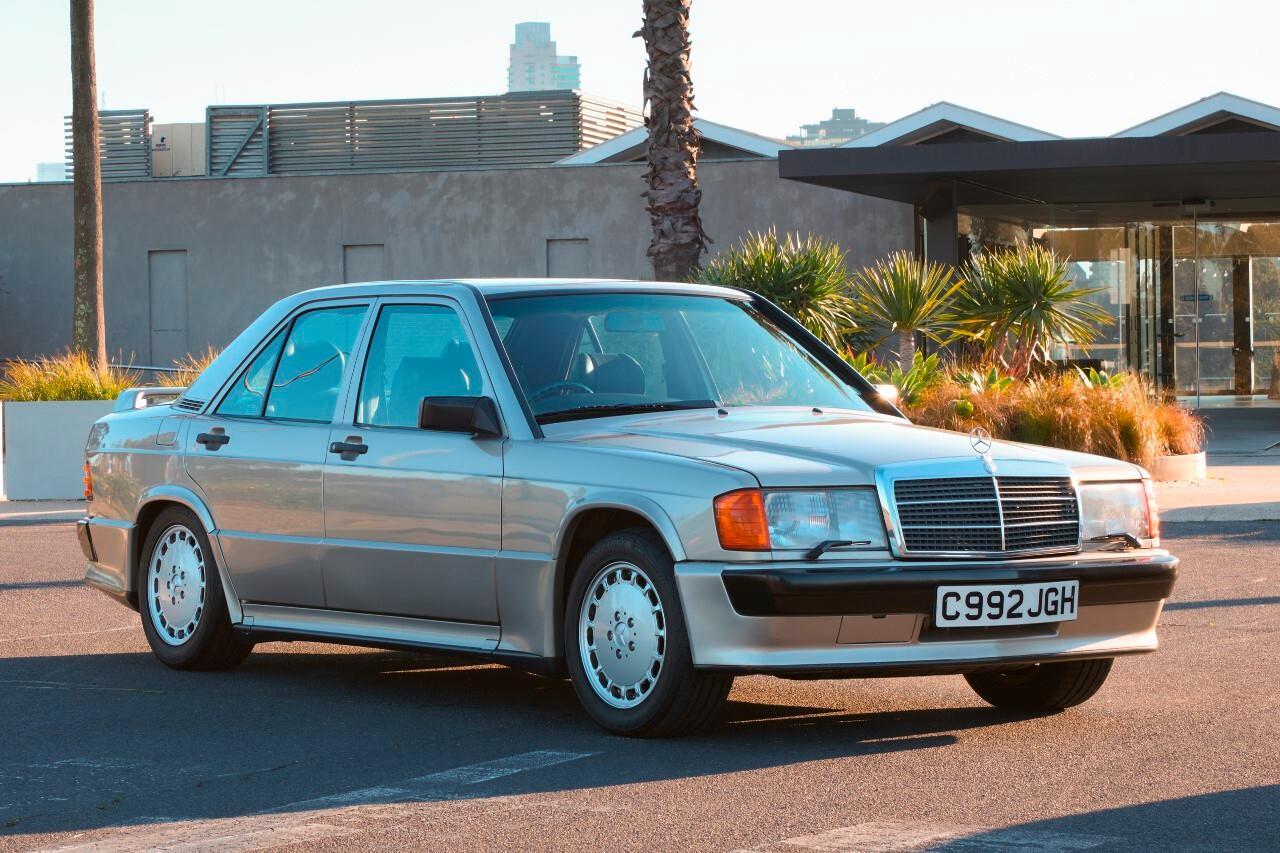AR pijaca klasika: Mercedes 190E 2.3-16 Ajrtona Sene