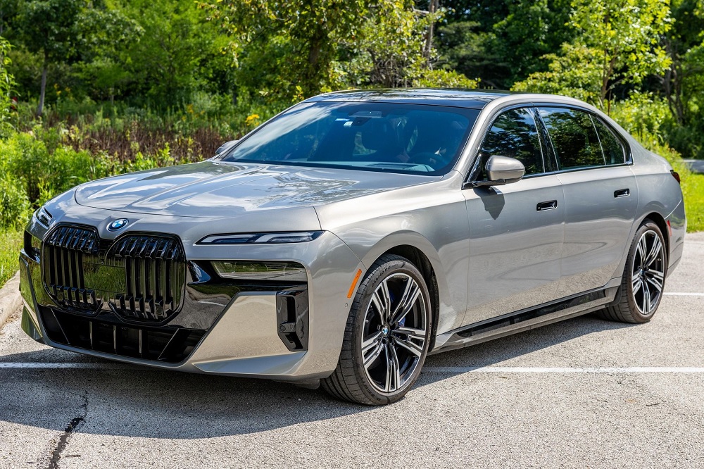 BMW i7 xDrive60 – od 131.954 do 57.750 dolara za samo dve godine