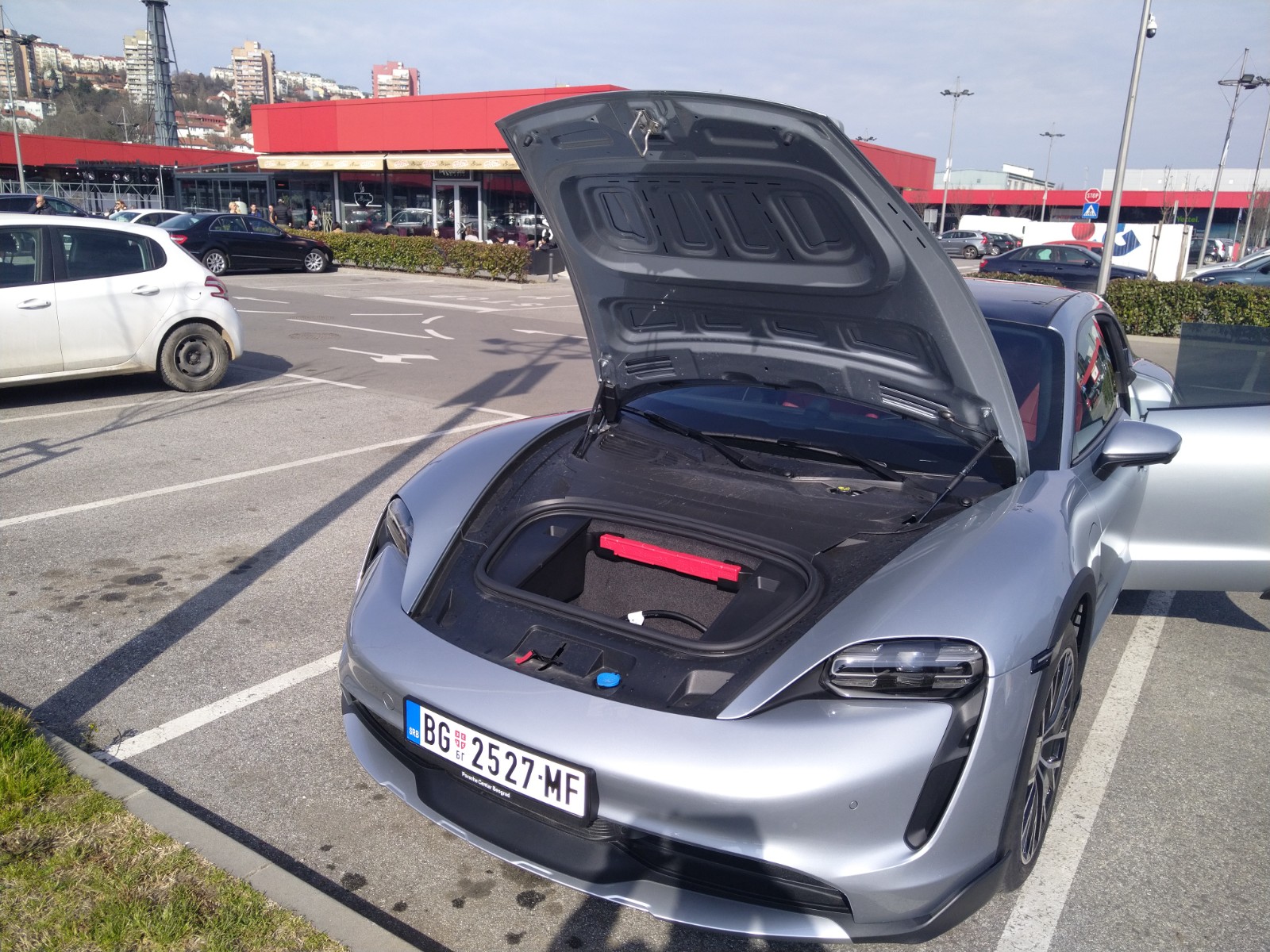 Volkswagen ima problem s prilivima, za 2026. fali čak 11 milijardi evra!