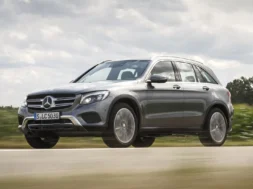 mercedes-benz-glc-220-d-4matic-off-road-3.jpg