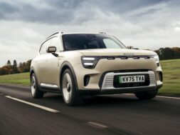 smart-launches-5-crossover-brabus-grade-tops-the-family-260088_1