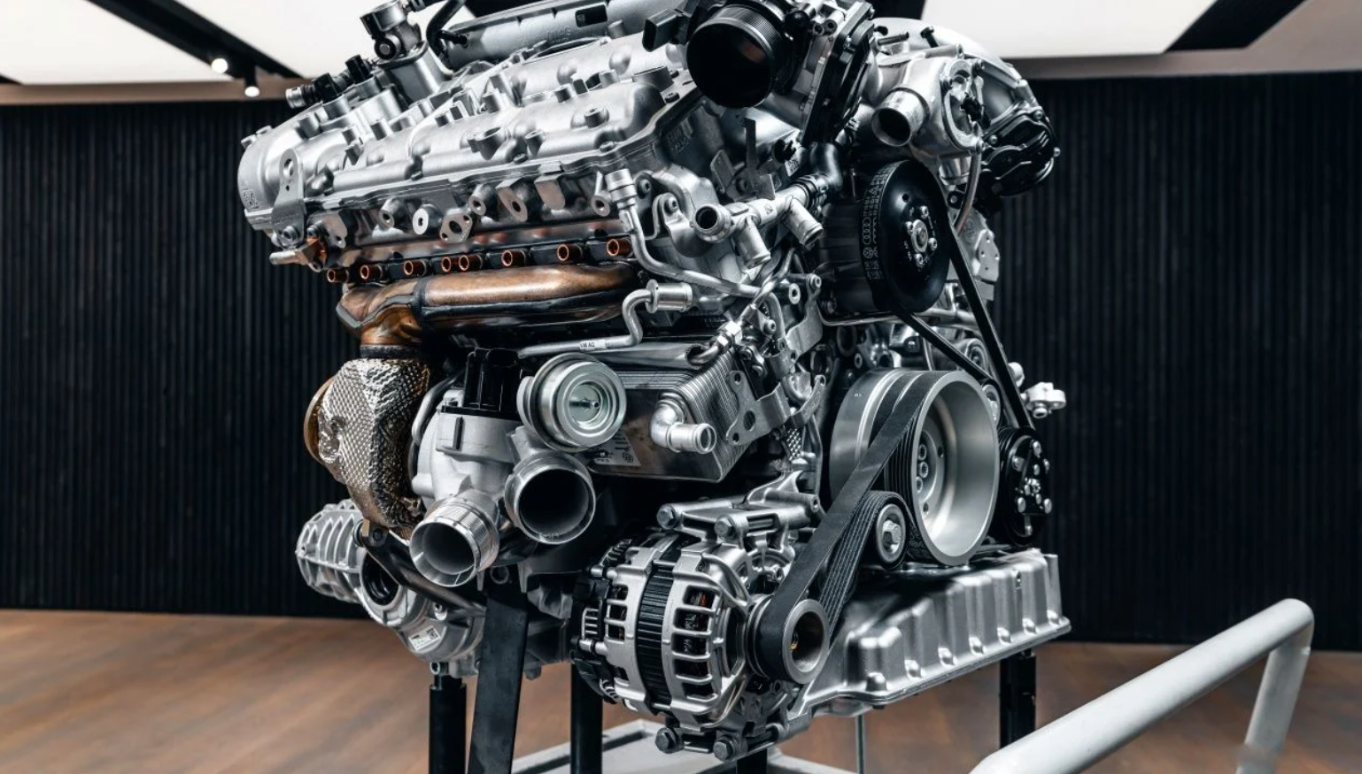 Porsche razvija novi motor W12