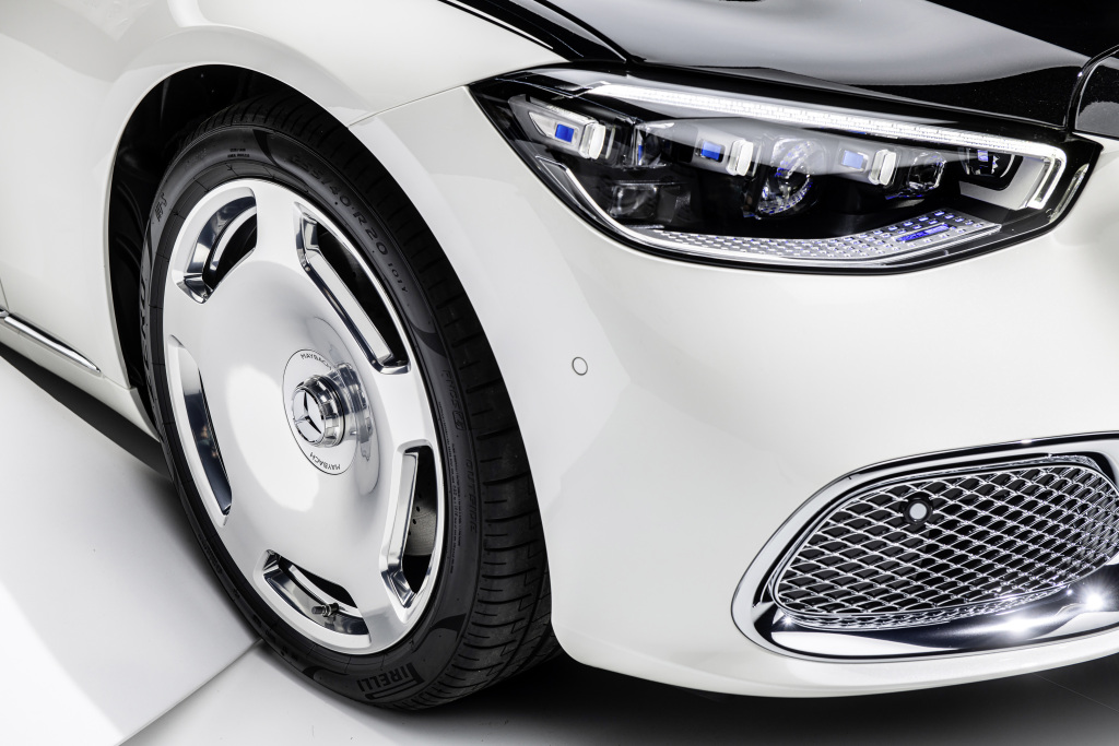 Osveženi Mercedes-Maybach S Klase samo što nije