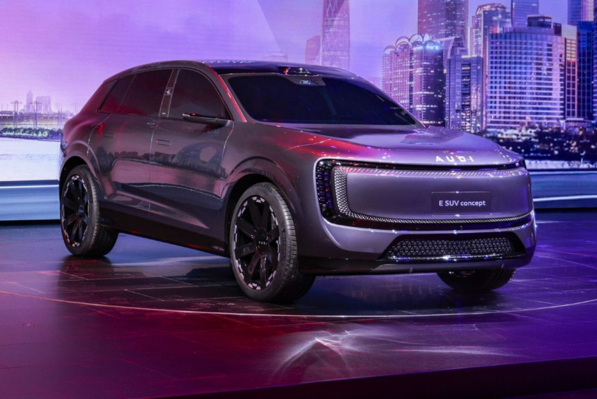 Koncept AUDI E SUV premijerno prikazan