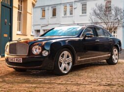 bentley-mulsanne-2013-prince-charles-bleu-avg-mk-bd_0