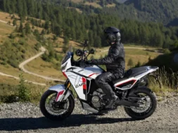 moto-morini-x-cape-1200