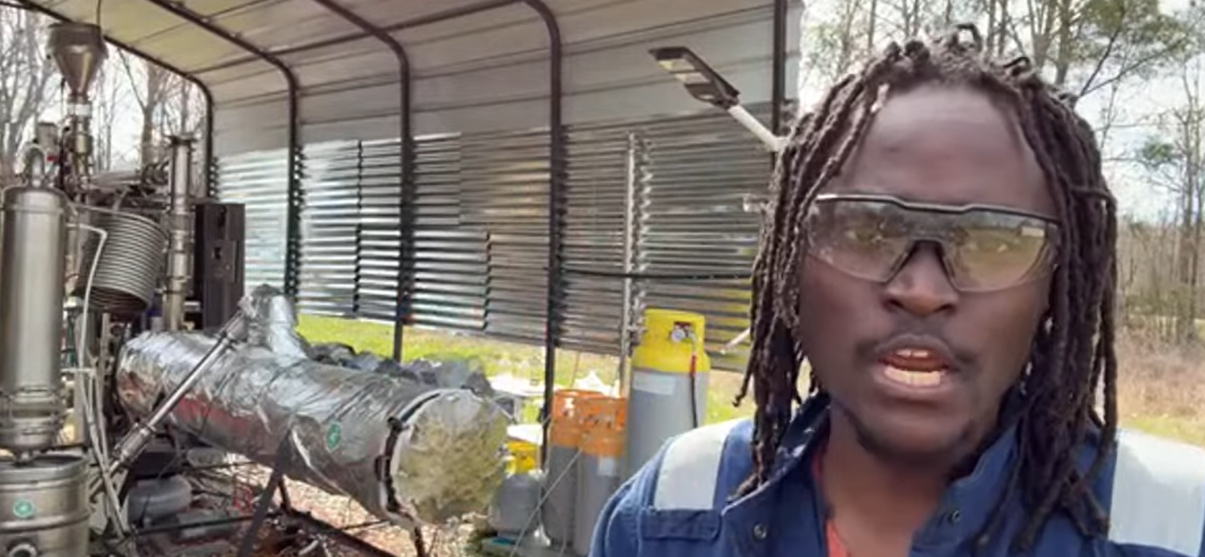 Amerikanac razvio eksperimentalni uređaj koji plastični otpad pretvara u benzin, dizel i kerozin (VIDEO)