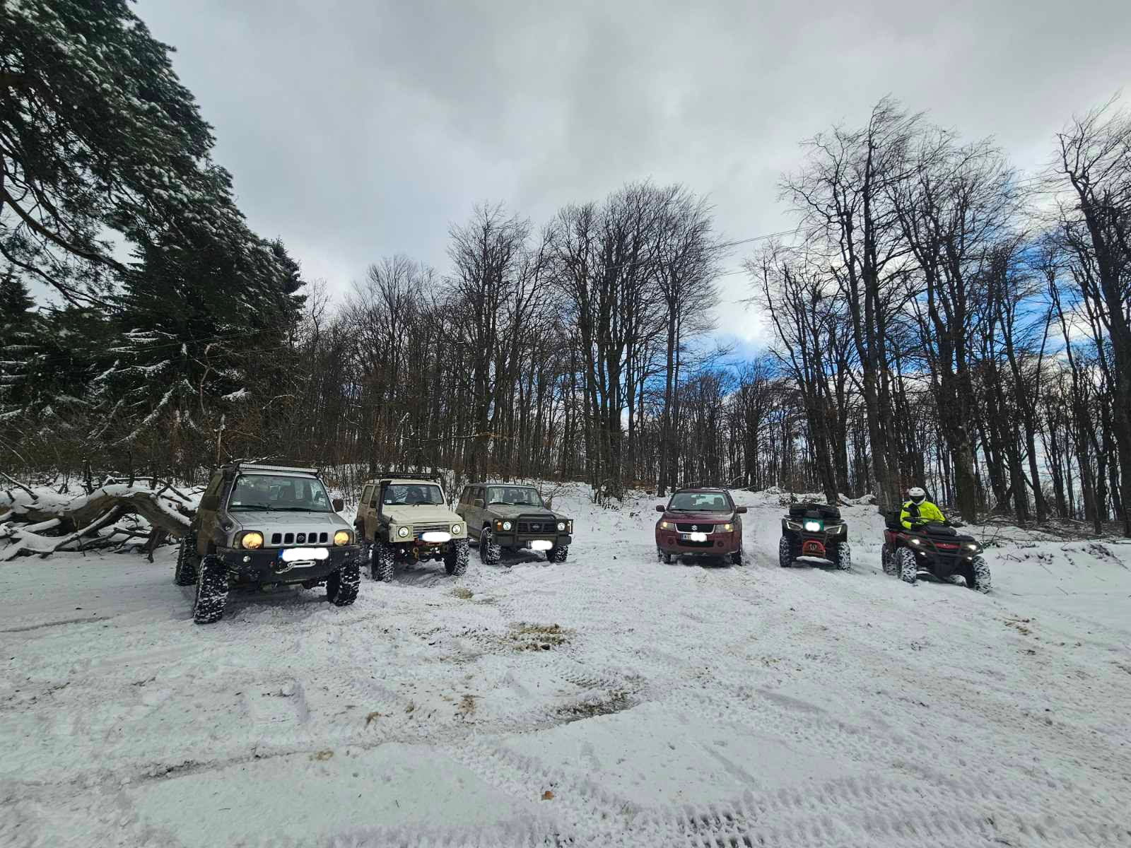 AR test: Kad je zima, idemo na sneg (Suzukijem Samuraijem)