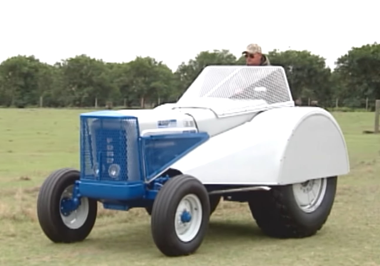 AR pijaca klasika: Savršeno restaurirani Ford 4000 Grove iz 1963. godine (VIDEO)