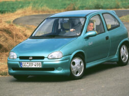 Opel-Corsa-B-Eco-3-Concept-14561.jpg