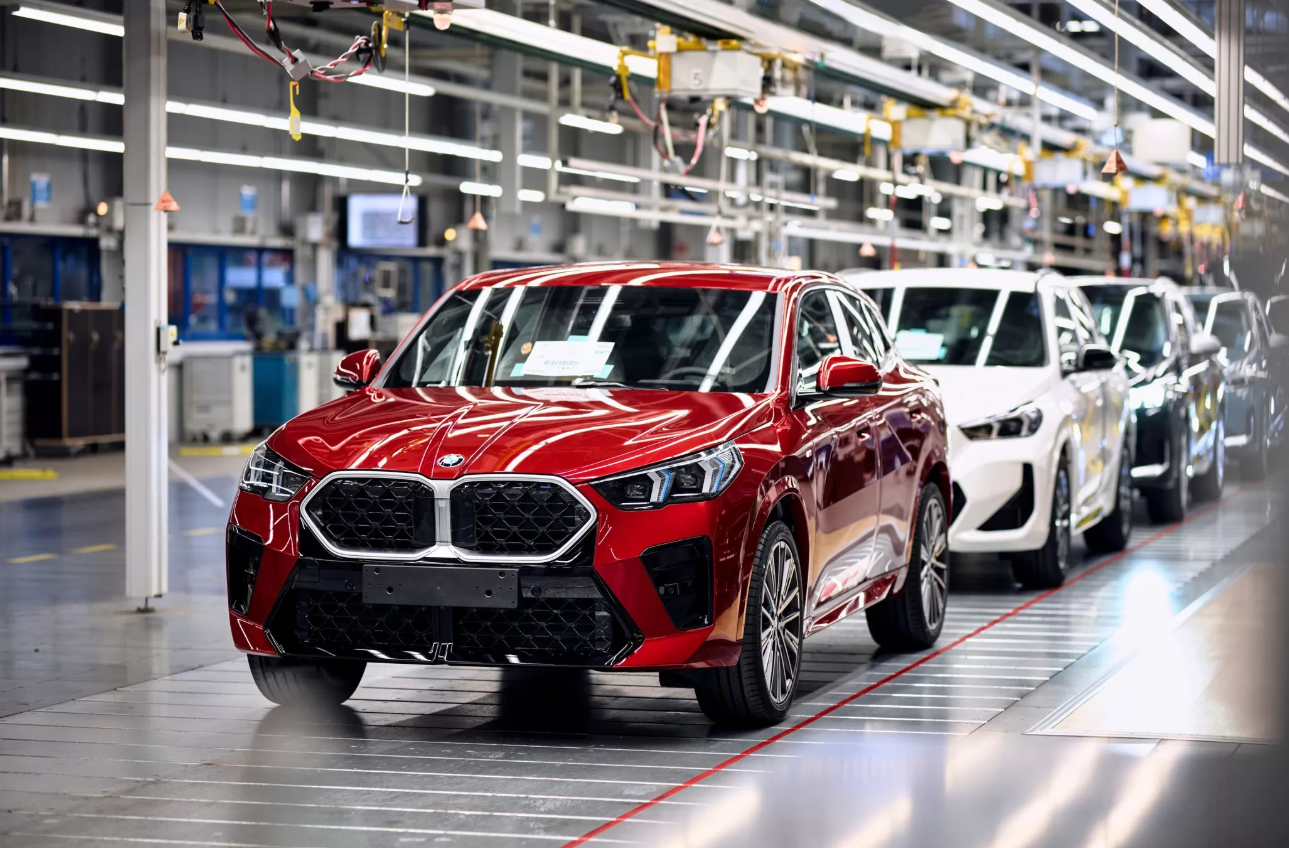 Najveća BMW-ova fabrika u Evropi obeležila jubilej rekordom proizvodnje