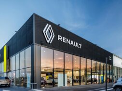 concession-renault-facade-2024-003_13