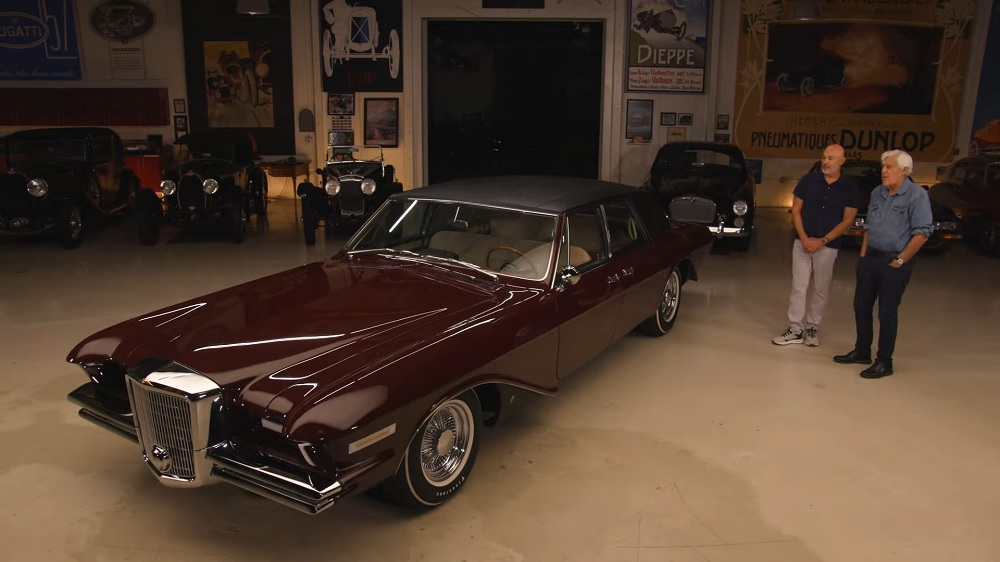 Džej Leno provozao američki Rolls-Royce iz šezdesetih godina (VIDEO)