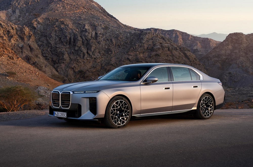 BMW osvežio najveću limuzinu