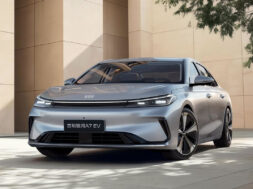 geely-galaxy-a7-ev-2