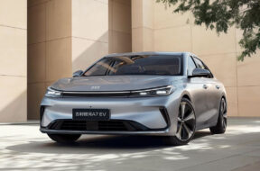 geely-galaxy-a7-ev-2