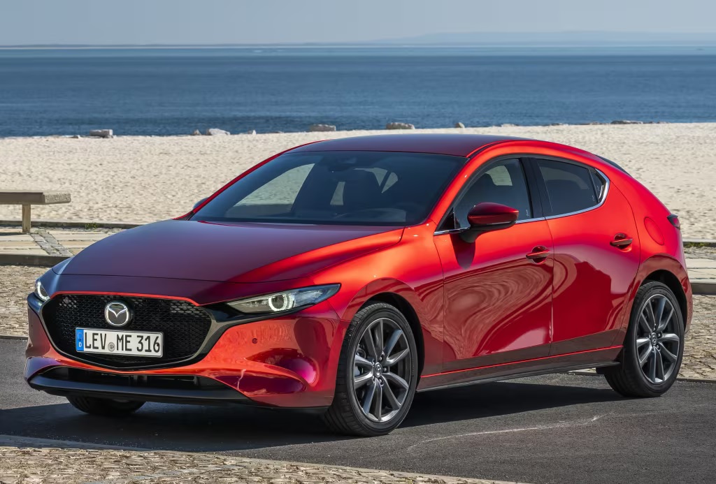 Istraživanje: Mazda tvrdi da su mlađariji automobili bitniji od kuća