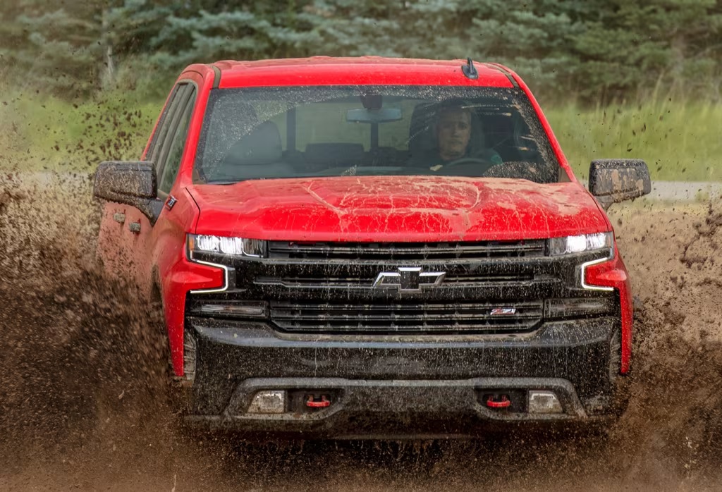 Chevrolet koristi Fordov problem sa dobavljačima aluminijuma
